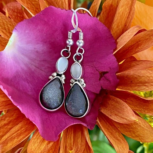 Vintage Sterling Silver Moonstone Cat Eye Earrings - Picture 2 of 9